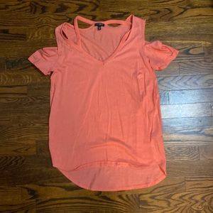 Pink t-shirt express medium